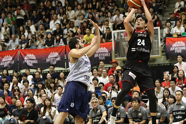 日本バスケ界のプリンス 成長に自信 新生日本代表で自らに課した役割とは The Answer スポーツ文化 育成 総合ニュースサイト