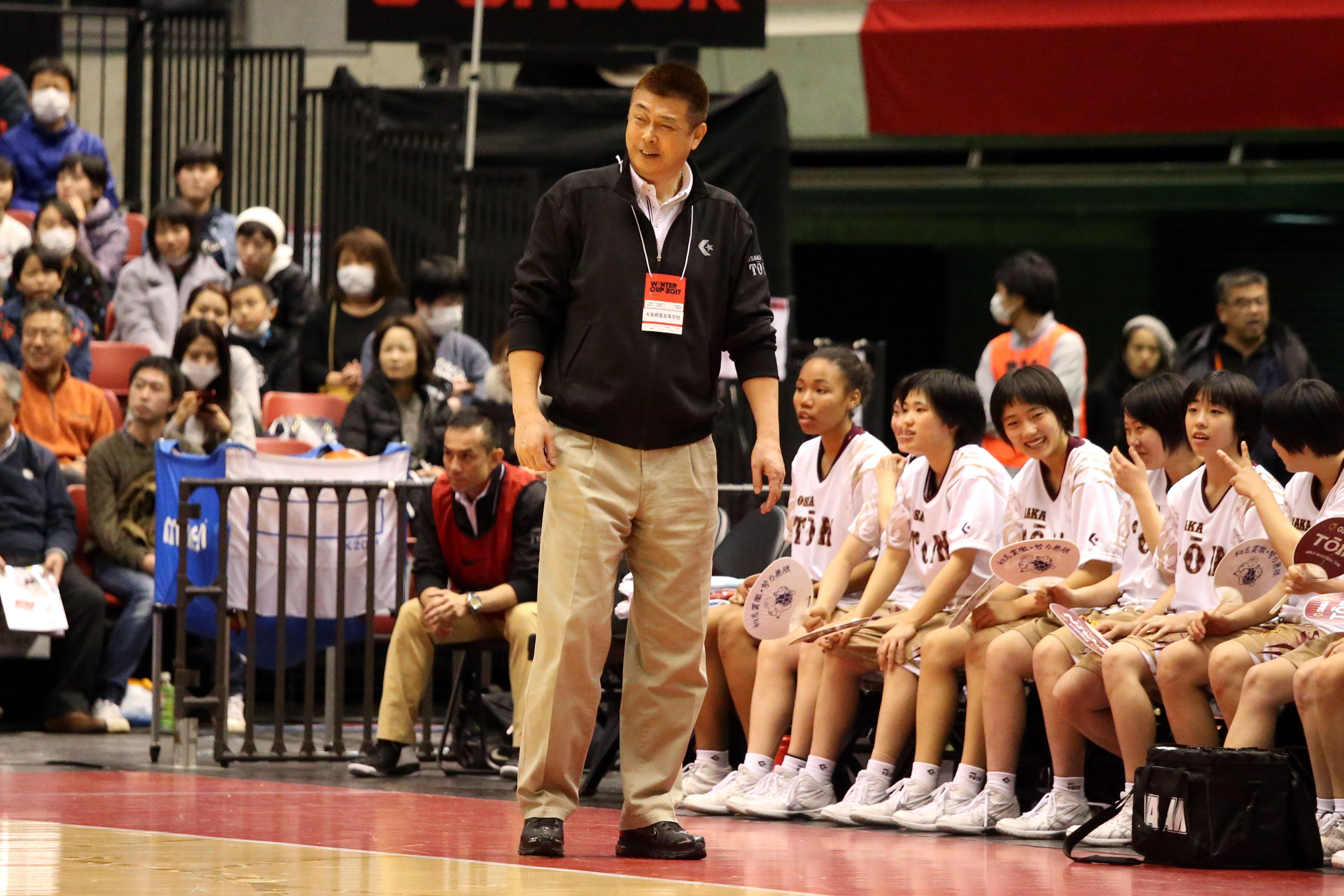 指揮を執り、日本一に導いた父・永井アシスタントコーチ【写真：平野貴也】