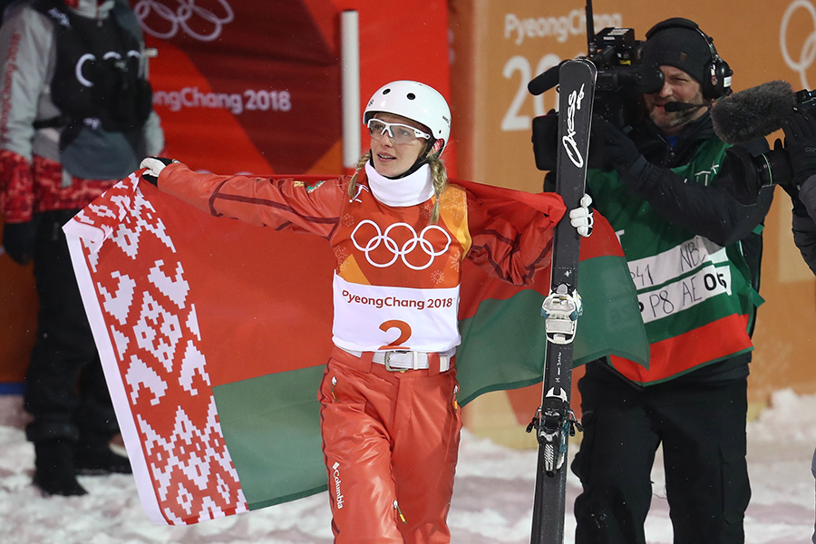 女子エアリアルで金メダルを獲得したベラルーシのハナ・フスコワ【写真：Getty Images】