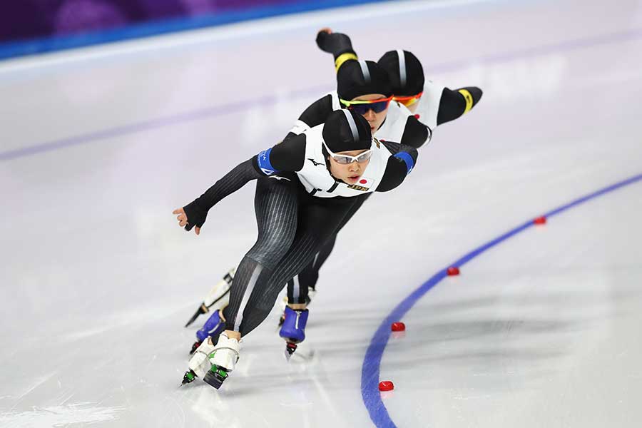 日本女子パシュートは五輪レコードで金メダルを獲得【写真：Getty Images】