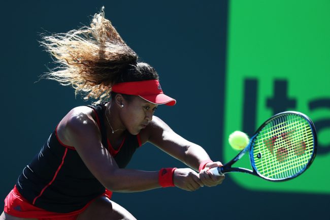 大坂なおみ、客席まで飛び込む強烈スマッシュにWTA興奮 「ナオミから