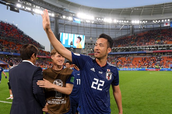 吉田麻也 師匠 との 笑顔すぎる2ショット に大反響 ご利益ありそうな写真 The Answer 吉田麻也 師匠 との 笑顔すぎる2ショット に大反響 ご利益ありそうな写真 The Answer