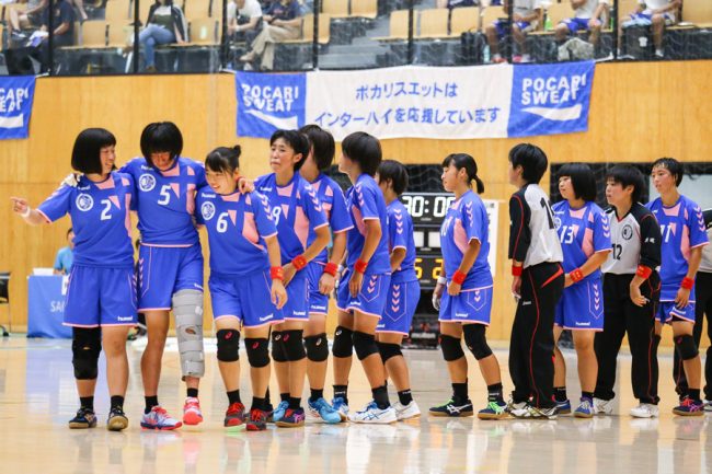 ハンドボール 小さな夏の奇跡 の終わり 17人の麻生に残った涙と汗と 底抜けの笑顔 The Answer スポーツ文化 育成 総合ニュースサイト 2