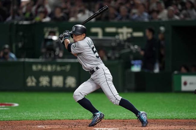 イチローは「マドンナのようだ」 母国のフィーバーに米紙感嘆「日本で  