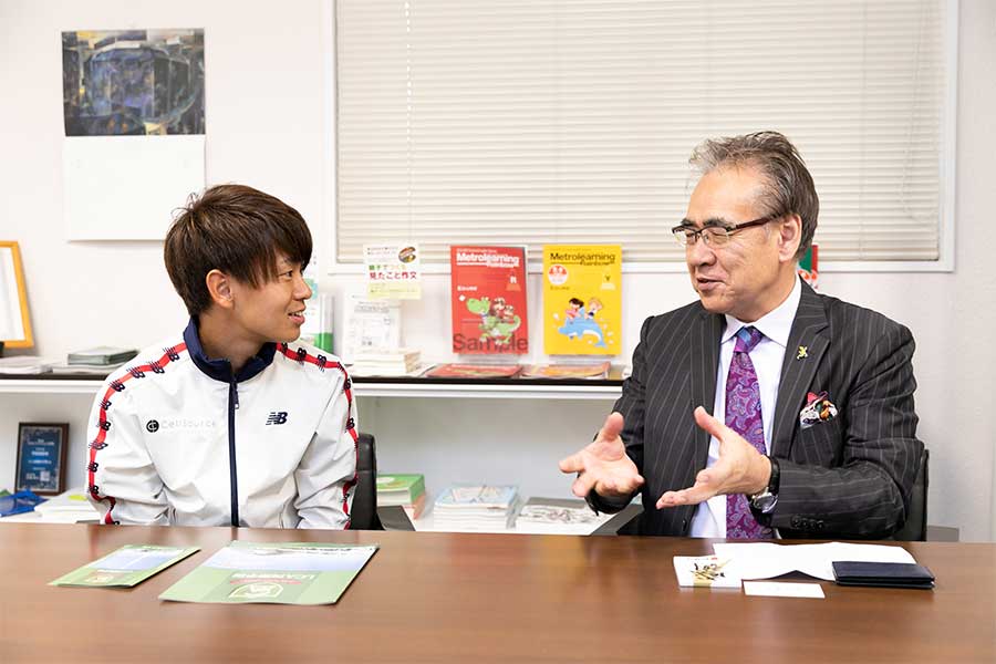 神野大地(左)と山口紀生氏が考える「努力」の本当の意味とは【写真：松橋晶子】