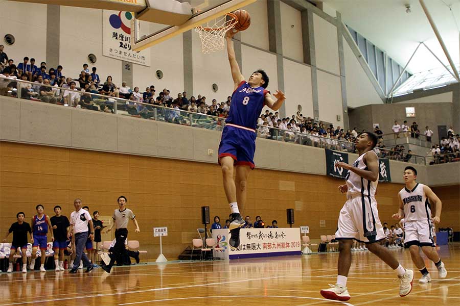 得点を決める広島皆実の三谷【写真：平野貴也】