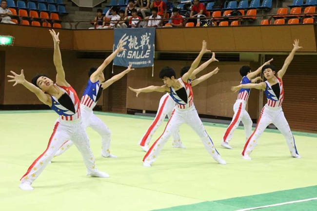 今年も必見 コミカル演技が話題 鹿児島実業 男子新体操部は 真剣にふざける The Answer スポーツ文化 育成 総合ニュースサイト