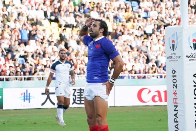 フランス トライ後の 敬礼ポーズ の意味とは 元大統領に捧ぐ勝利 我々だけの話 The Answer スポーツ文化 育成 総合ニュースサイト