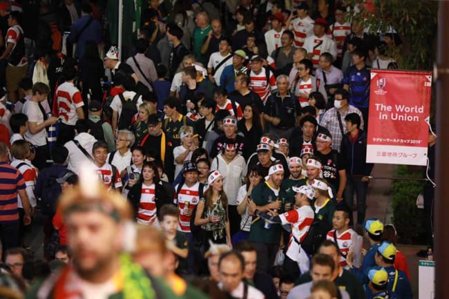 日本ファン 800km離れた 大分熱狂の夜 に英解説者驚き 凄まじい情熱と騒々しさ The Answer スポーツ文化 育成 総合ニュースサイト
