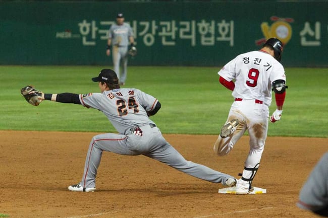 韓国プロ野球 無観客スタンドにぬいぐるみ キュートな光景に米注目 より魅力的に The Answer スポーツ文化 育成 総合ニュースサイト