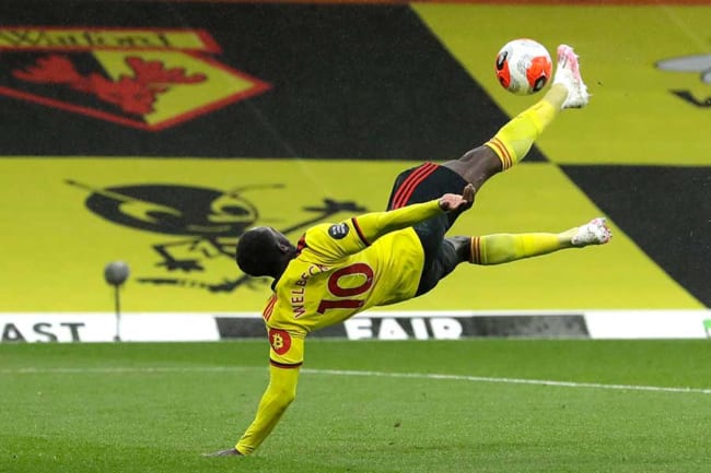 鮮烈オーバーヘッド 炸裂 ウェルベックの豪快弾に反響 エグすぎ 声出るw The Answer スポーツ文化 育成 総合ニュースサイト