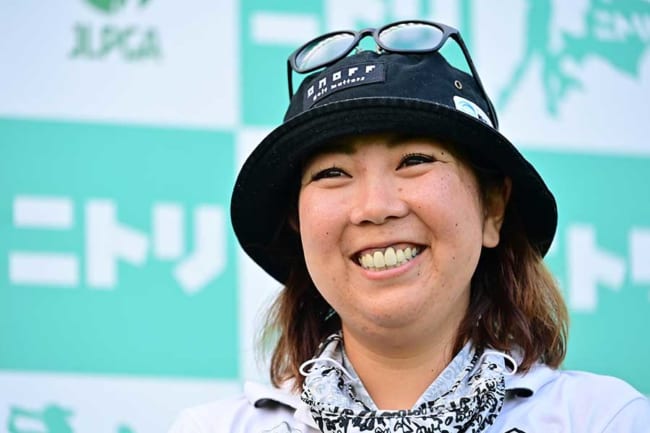 さつき 大城さつき「65」で単独首位 