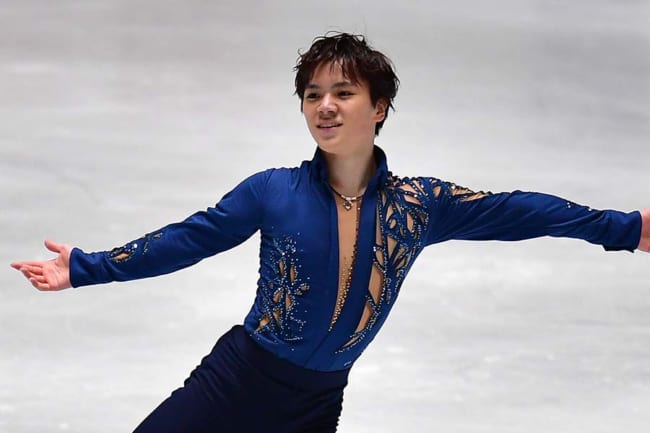 宇野昌磨が23歳誕生日 豪華ケーキ 愛犬との祝福ショットに反響 4兄弟仲良くね The Answer スポーツ文化 育成 総合ニュースサイト