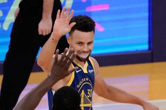 名手カリー、視線で騙した