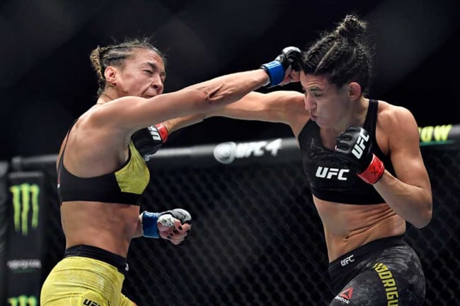 女子選手が勝利確信も勘違い Ufc審判の 不可解行動 に米疑問 終わってるじゃん The Answer スポーツ文化 育成 総合ニュースサイト