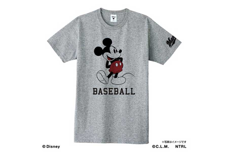 ロッテが販売するミッキーマウスコラボTシャツBASEBALLデザイン【写真：球団提供】