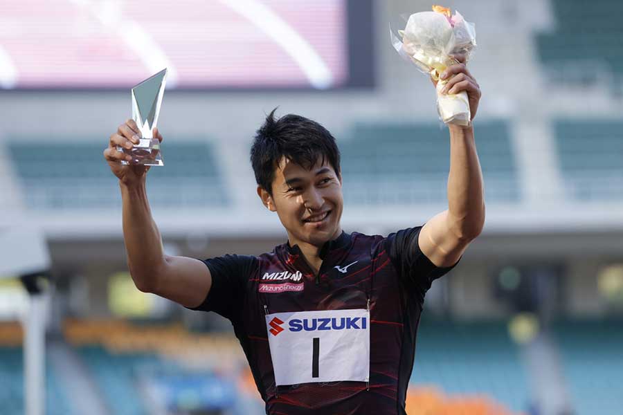 静岡国際・男子200メートルで優勝した飯塚翔太【写真：奥井隆史】