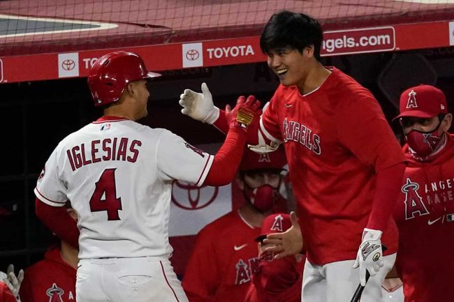 大谷翔平の頭をくしゃくしゃ 仲良し遊撃手との関係にファン注目「この