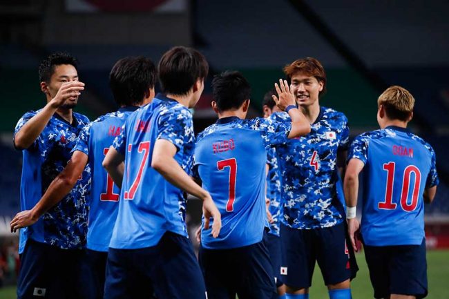 日本 2 1逃げ切りの裏に見たあの日の教訓 松井大輔 ロシアw杯の逆転負け生かされた The Answer スポーツ文化 育成 総合ニュースサイト