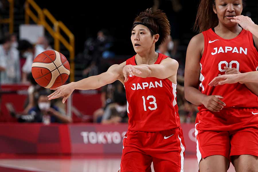バスケットボール女子で銀メダルを獲得し、ベスト5に選ばれた町田瑠唯【写真：Getty Images】