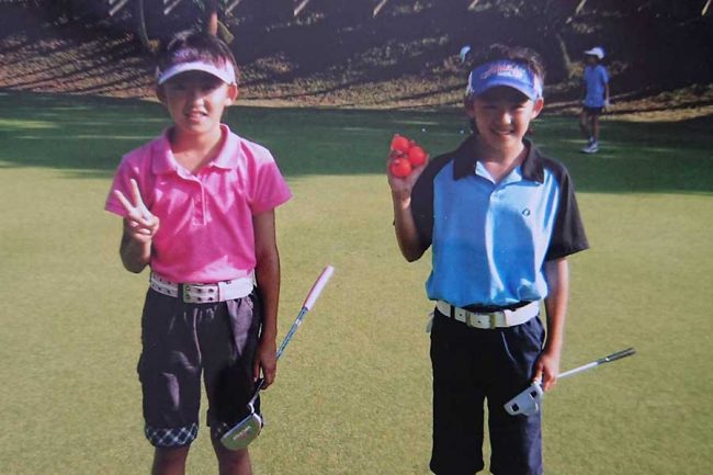 ゴルフはお金がかかる を覆す歩み 女子ゴルフ界話題の双子姉妹を育てた父の方針 The Answer スポーツ文化 育成 総合ニュースサイト