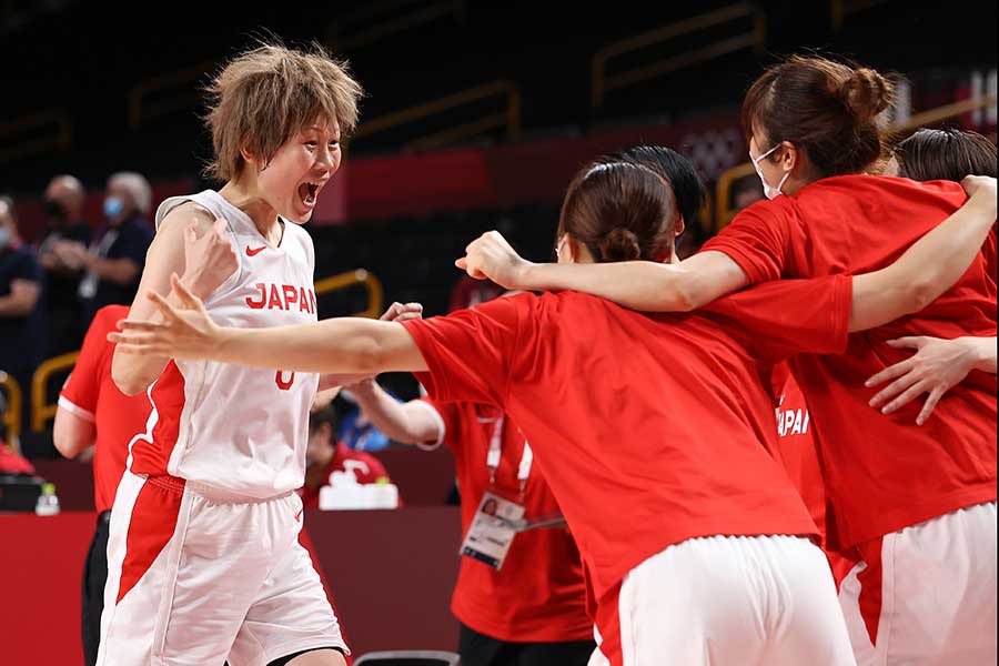 女子バスケを引き続き盛り上げていくには「コロナ禍でも、状況が許す範囲で触れ合う機会を増やしていくことが大切」と語った【写真：Getty Images】