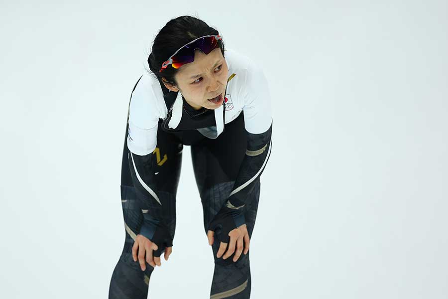 北京五輪初レースを終え、苦しそうな表情を見せる高木美帆【写真：Getty Images】