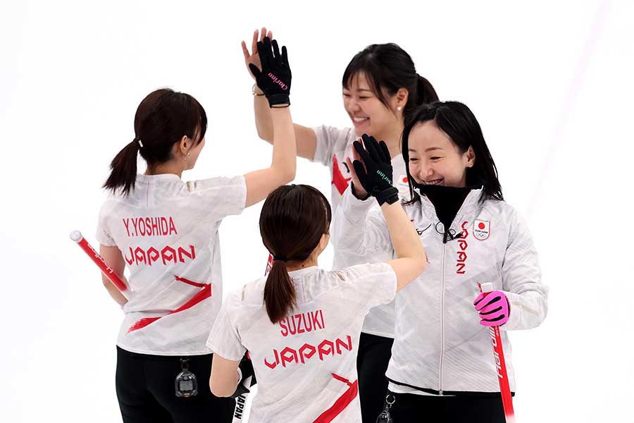 カーリング女子、日本代表はカナダに8-5で勝利【写真：Getty Images】