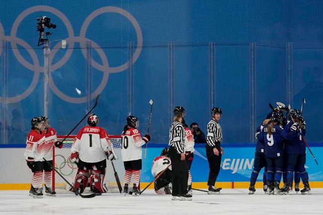 公式HPもダウンしたスマイルジャパン五輪8強 勝負は次の4年、学生選手 