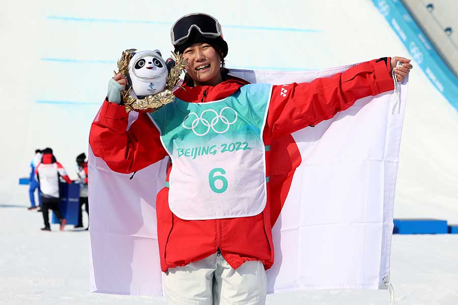 スノーボード女子ビッグエアで銅メダルを獲得した村瀬心椛【写真：Getty Images】
