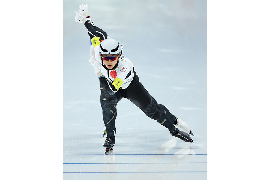団体追い抜き女子決勝でも息の合った滑りをみせる日本代表【写真：Getty Images】
