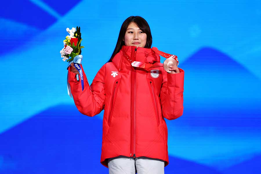 冬季五輪史上女子最年少メダリストとなった村瀬心椛に恩師から称賛【写真：Getty Images】