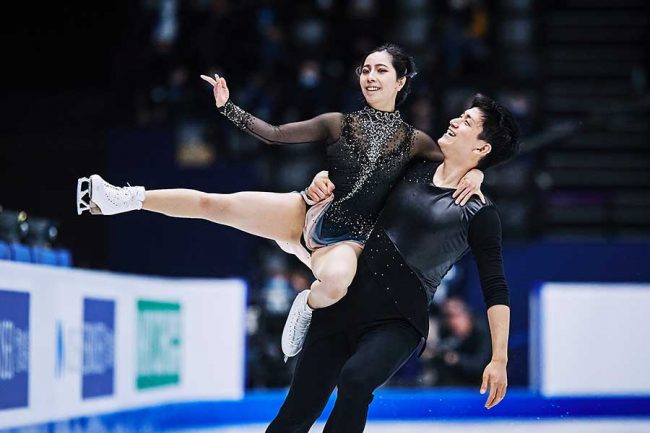 りくりゅうペアは表彰台でもお茶目 仲良しぶりにネット反響 笑顔に心が浄化された The Answer