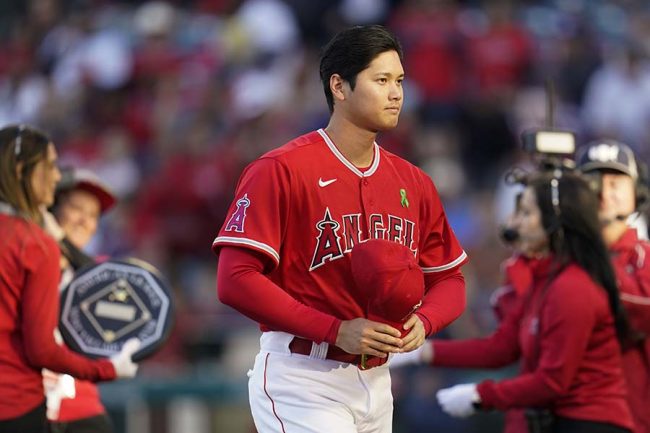 大谷翔平、試合前のMVP受賞式で置かれたテーブル上に米識者驚き「ただただ凄すぎ」 | THE ANSWER