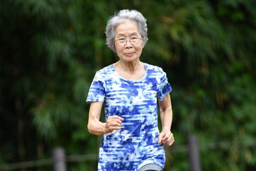 70歳から走り始めた中野さんは、自身の経験も踏まえながらアドバイスを送る