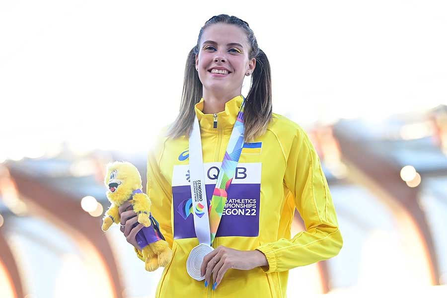 世界陸上女子走り高跳びで銀メダルを獲得したウクライナのヤロスラワ・マフチフ【写真：Getty Images】