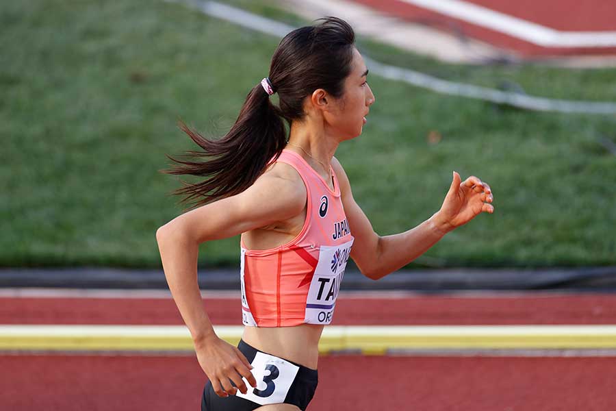 世界陸上女子800m予選、2分3秒56の6組7着で準決勝進出を逃した田中希実【写真：Getty Images】