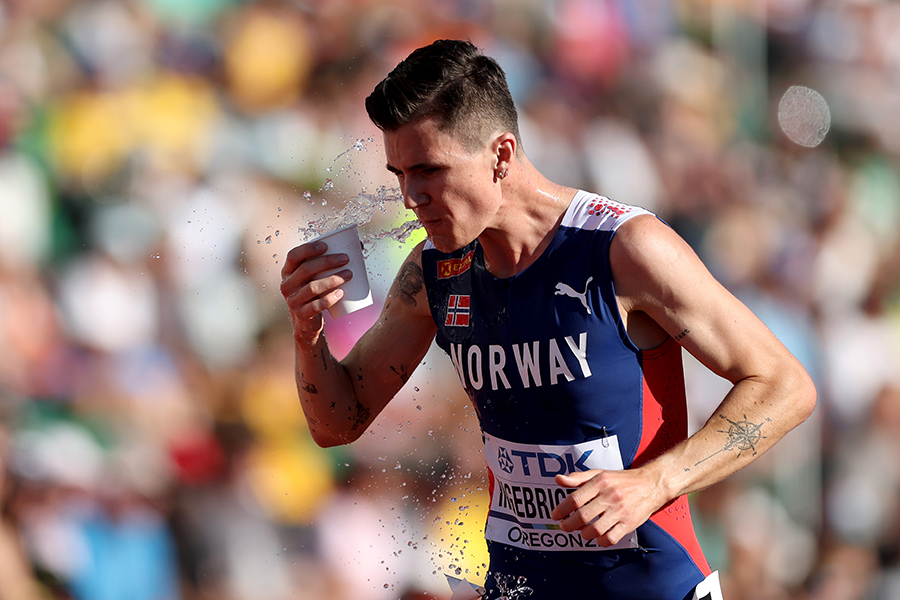 男子5000メートル決勝で給水シーンが話題に【写真：Getty Images】