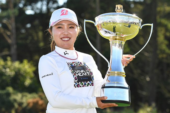 エリエール女子オープンゴルフ古江彩佳プロサイン入りフラッグと