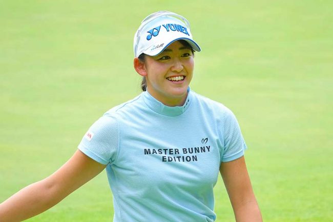 本日限定セール✨岩井ツインズYONEX サイン入り ホワイトバイザー YONEX 岩井姉妹サイン入り ホワイトバイザー - メルカリ