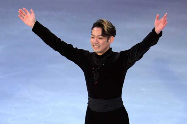 高橋大輔が 再会 したデニス テンさんとのポーズに海外ファン反響 昔みたいだ The Answer