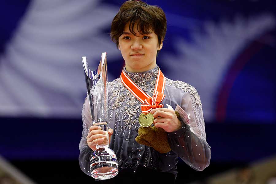 NHK杯男子シングルで逆転優勝した宇野昌磨【写真：ロイター】