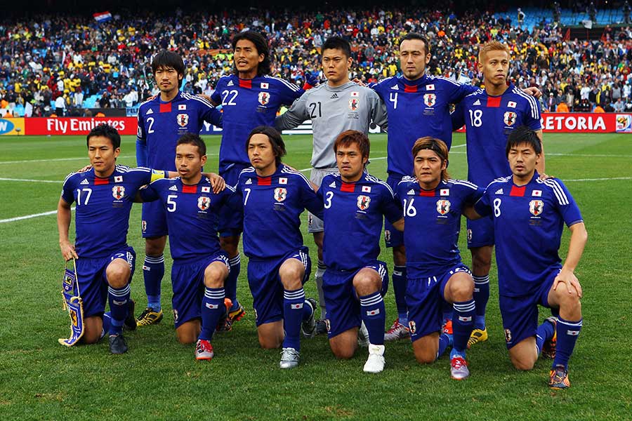 2010年南アフリカ大会決勝トーナメント1回戦パラグアイ戦の日本代表先発イレブン【写真：Getty Images】