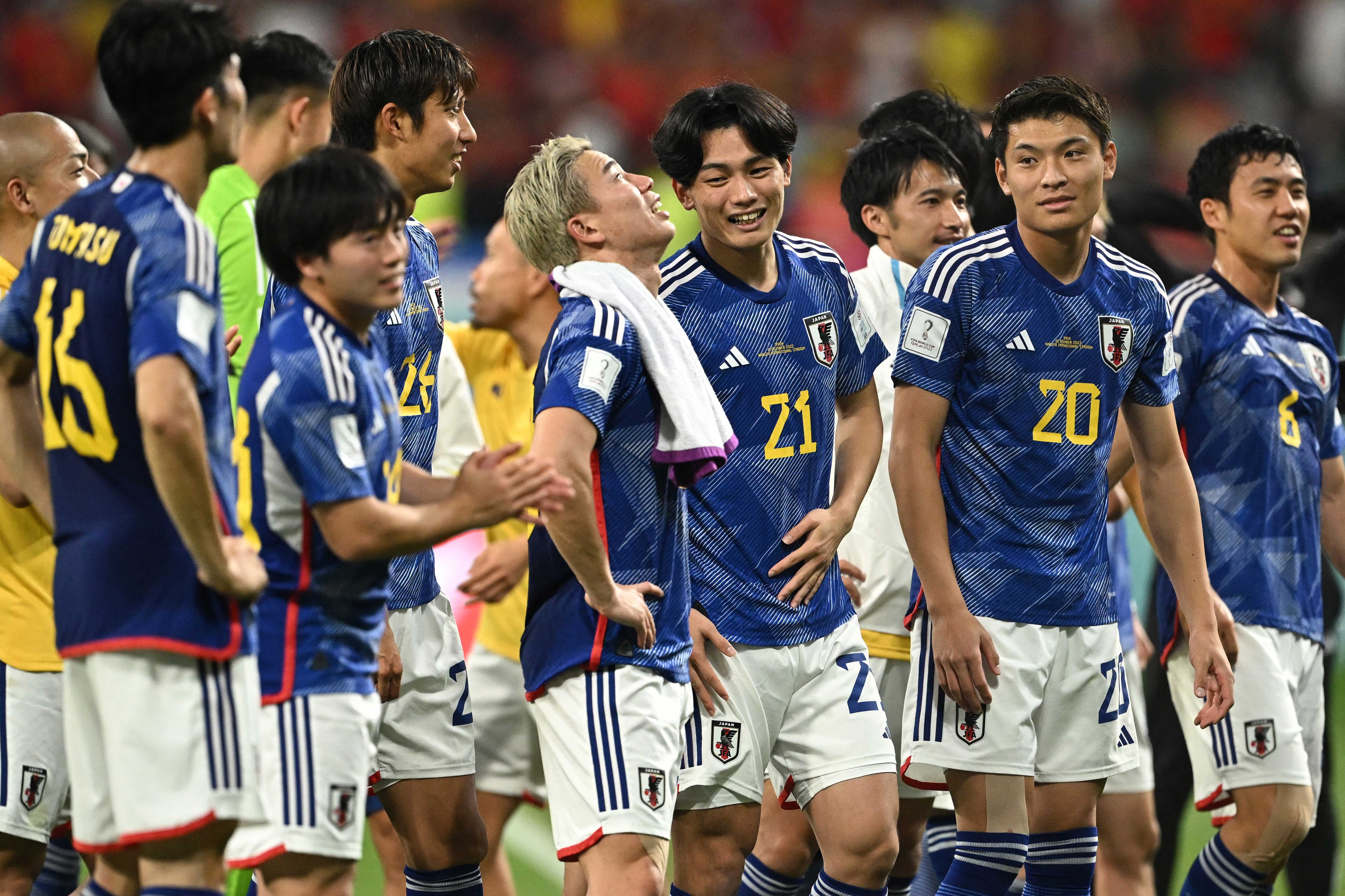 スペインを破り、歓喜する日本代表【写真：ロイター】