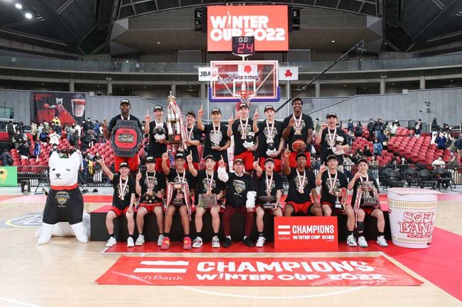 新潟勢初V・開志国際が貫いた「命がけのハリーバック」 9年前、体育館