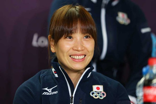 竹下佳江、春高バレーで対面の180cm超えレジェンド2人が凄いと話題