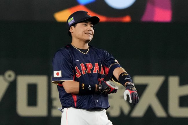 侍ジャパン WBC 2023 中村悠平 缶バッジ、アクリルキーホルダー - 記念