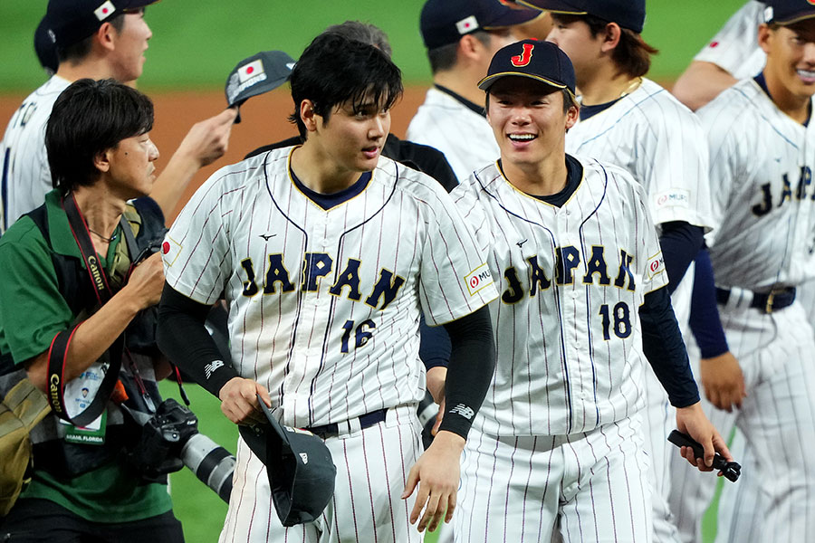 侍ジャパンの投手陣を支えた大谷翔平（左）と山本由伸【写真：Getty Images】