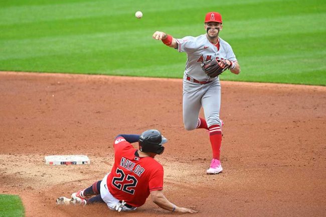 エンゼルス新人が「わざとなら凄いプレー」 走者を