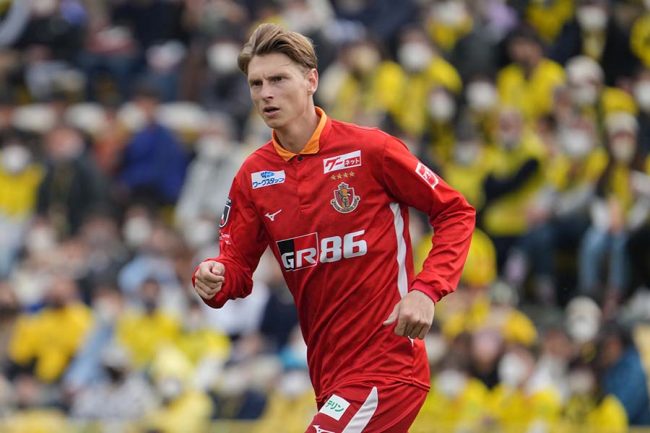 名古屋グランパスユンカー選手 キャスパーユンカー | 選手・スタッフ | チーム | 名古屋グランパス